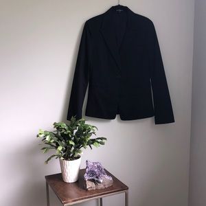 Peak Lapel One Button Blazer